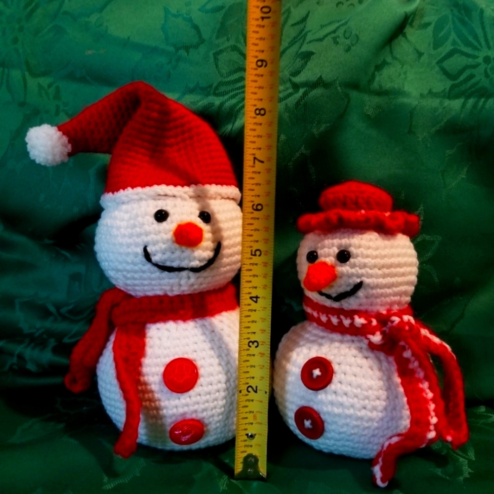 Crochet snow family of 4